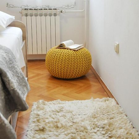 Apartman Lory Pula Eksteriør billede